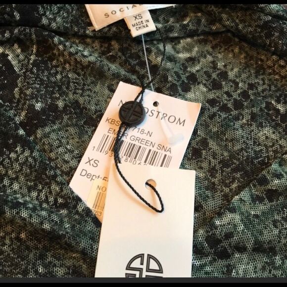 Socialite XS Mesh V-Neck Body Suit NWT - Picture 6 of 6